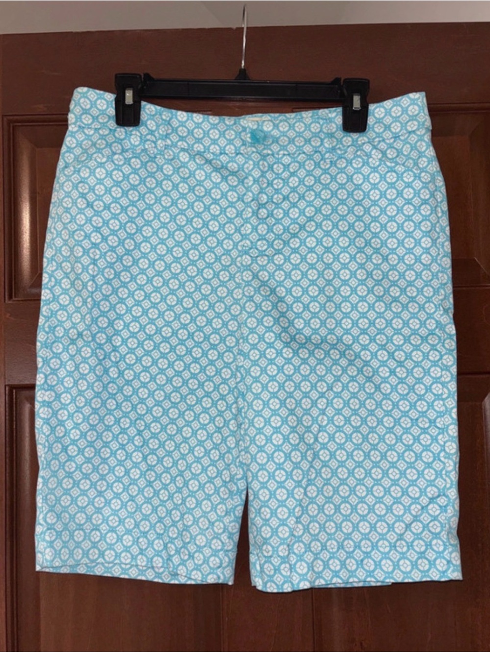 St. John’s Bay women’s Bermuda shorts size 10 blue white